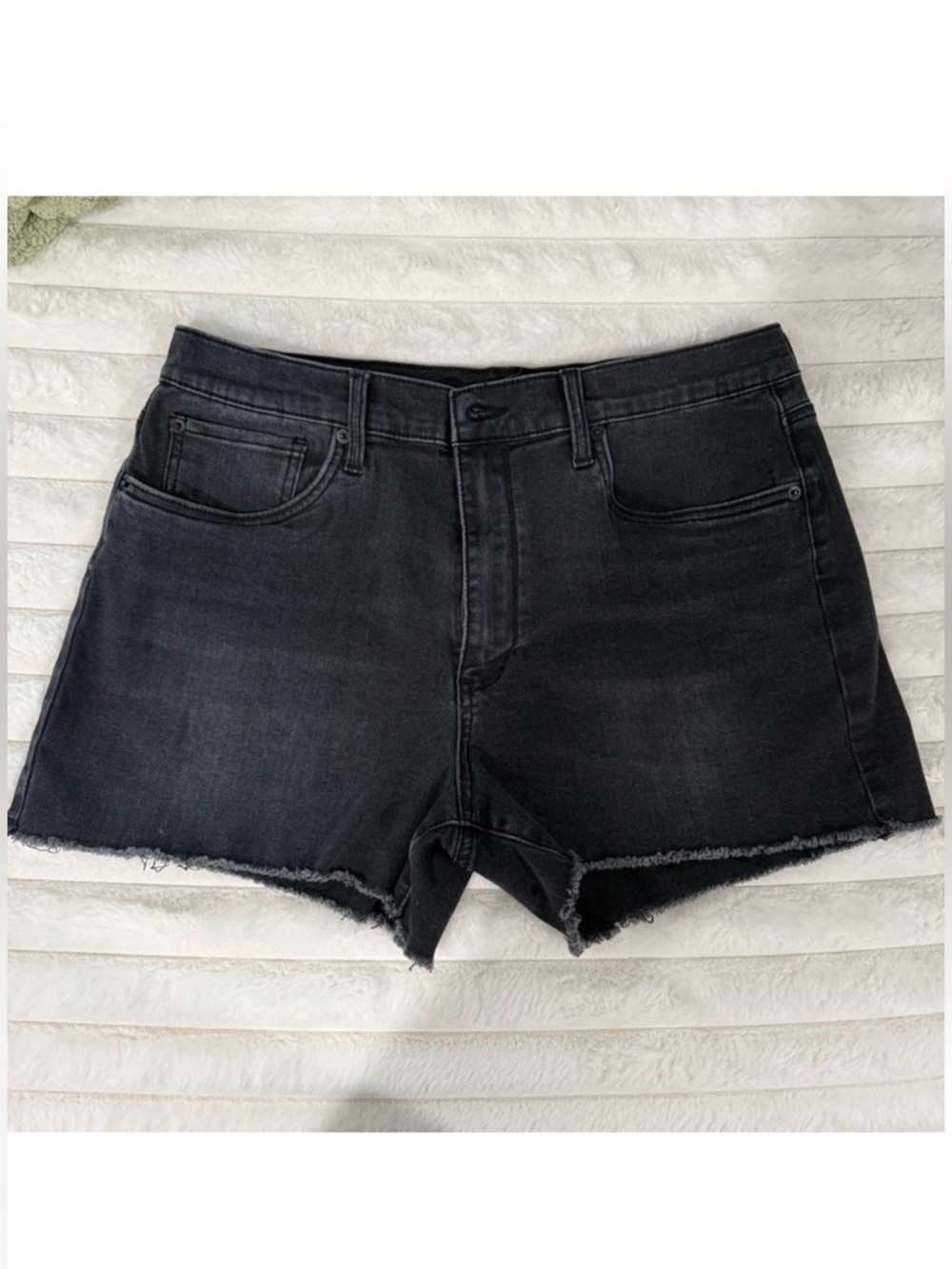 Black High Rise Denim Shorts Raw Hem Cut Offs Size 31 Minimalist Summer Staple